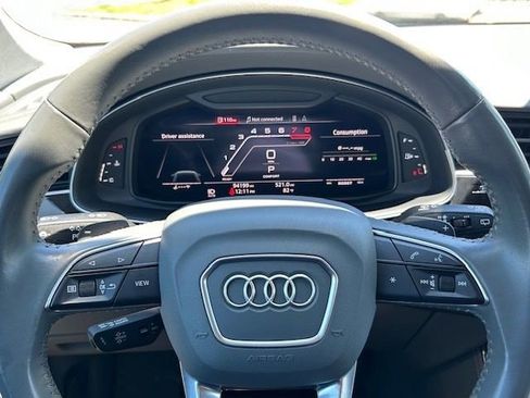 Used 2019 Audi Q8 Prestige w/ Luxury Package AWD/4WD image 30