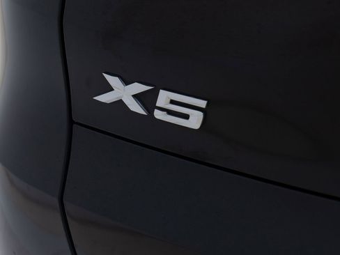 Used 2019 BMW X5 xDrive40i w/ Premium Package 2 image 11