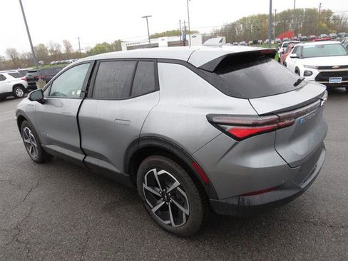 New 2026 Chevrolet Equinox EV LT image 6