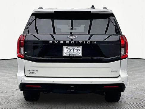 Certified 2025 Ford Expedition Max Active AWD/4WD image 4