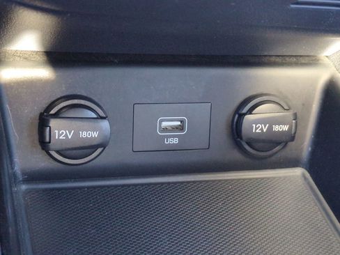 Used 2022 Hyundai Ioniq SE image 19