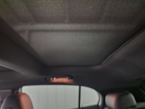 Used 2017 Mercedes-Benz GLA 250 4MATIC w/ Premium Package image 32