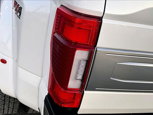 Used 2022 Ford F350 King Ranch w/ King Ranch Ultimate Package image 31