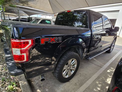 Used 2018 Ford F150 XLT w/ Equipment Group 302A Luxury AWD/4WD image 9
