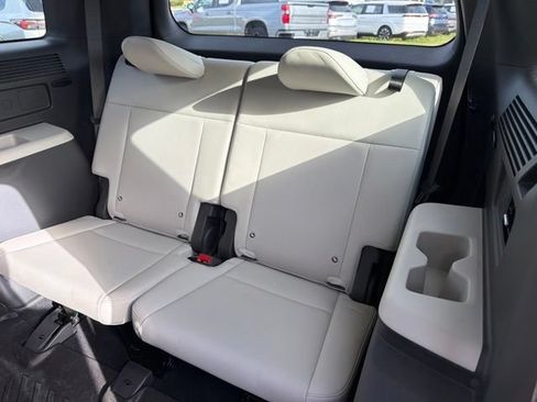 Used 2024 Hyundai Santa Fe SEL FWD image 17