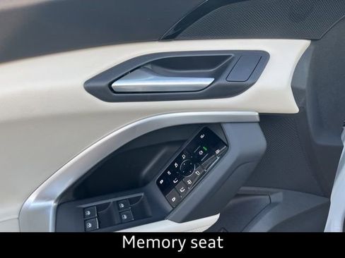 New 2025 Audi Q5 Premium image 8