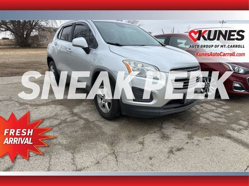 Used 2016 Chevrolet Trax LS image 1