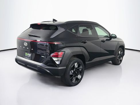 Used 2025 Hyundai Kona SEL AWD/4WD image 9