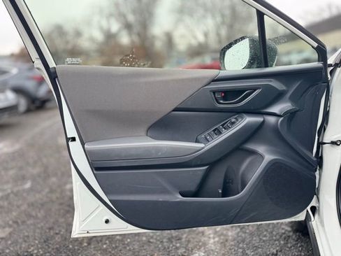 Used 2024 Subaru Crosstrek 2.0i Premium image 10