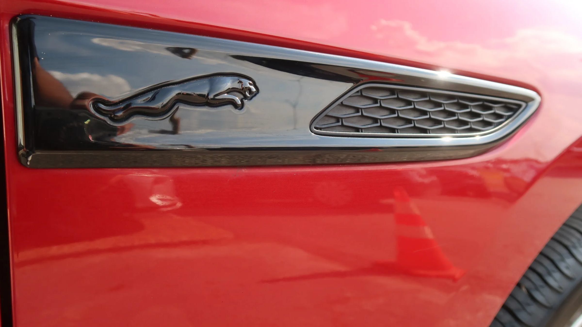 Used 2021 Jaguar F-PACE S AWD/4WD image 54