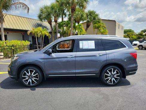 Used 2022 Honda Pilot Touring image 9