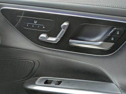 Certified 2024 Mercedes-Benz GLC 300 4MATIC image 30