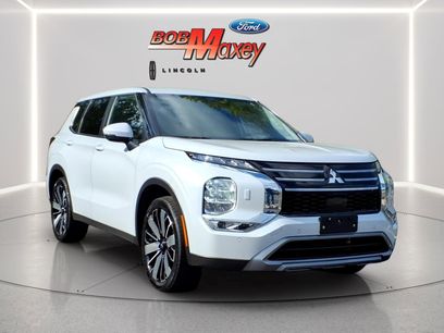 Used 2025 Mitsubishi Outlander SE