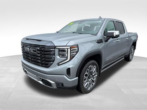 Used 2024 GMC Sierra 1500 Denali Ultimate AWD/4WD image 3