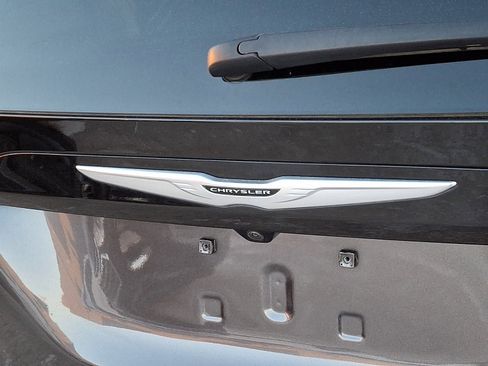 Used 2023 Chrysler Voyager LX FWD image 30