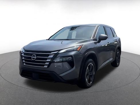 Used 2025 Nissan Rogue SV image 7