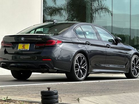Used 2023 BMW 530i w/ M Sport Package RWD image 3