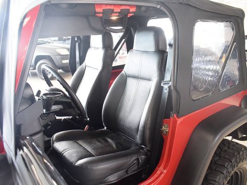 Used 2004 Jeep Wrangler SE AWD/4WD image 37