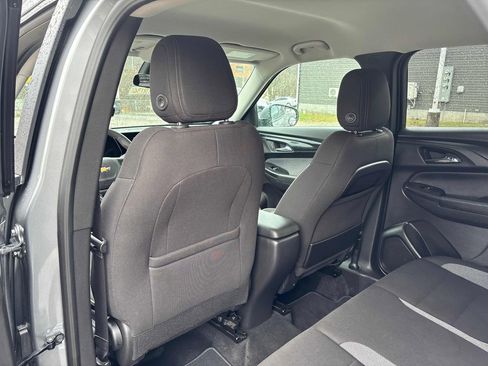 Used 2025 Chevrolet TrailBlazer LT image 24