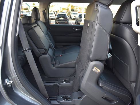 New 2026 Nissan Armada SV RWD image 44
