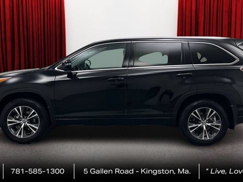 Used 2016 Toyota Highlander XLE AWD/4WD image 8