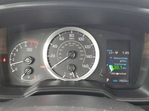 Used 2021 Toyota Corolla LE image 9