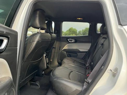 Certified 2025 Jeep Compass Limited AWD/4WD image 17