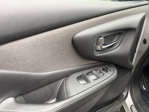 Used 2023 Nissan Murano S image 25