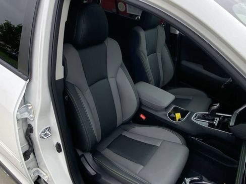 Used 2025 Subaru Outback Onyx Edition image 20