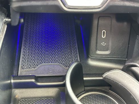 Used 2024 Mercedes-Benz GLC 43 AMG 4MATIC image 37