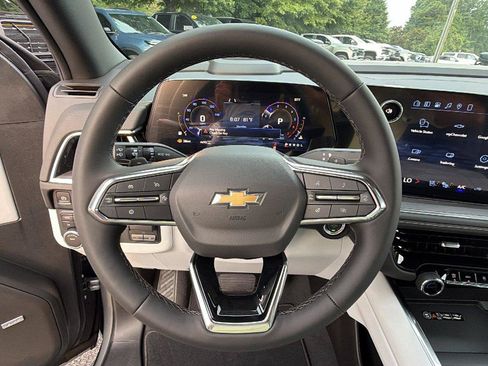 New 2026 Chevrolet Suburban Premier w/ Sun And Tow Package AWD/4WD image 23