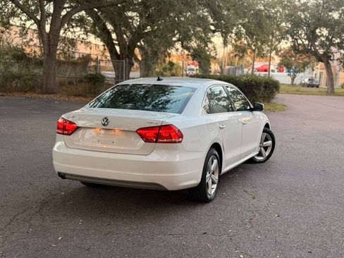Used 2013 Volkswagen Passat TDI SE FWD image 5
