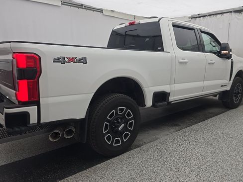 Used 2026 Ford F250 Platinum AWD/4WD image 5