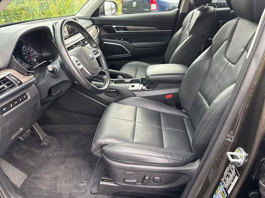 Certified 2021 Kia Telluride SX w/ Towing Package AWD/4WD image 10