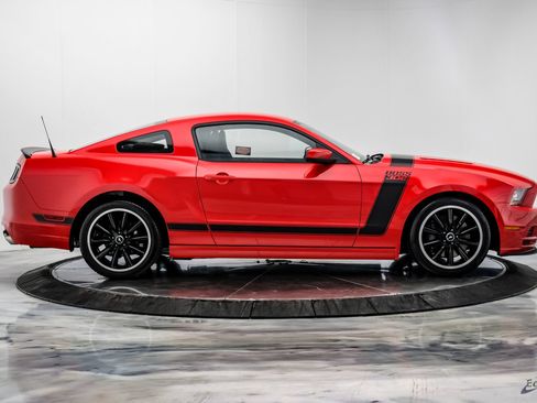Used 2013 Ford Mustang Boss 302 w/ Boss 302 Accessory Pkg RWD image 19