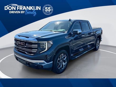 Used 2022 GMC Sierra 1500 SLT w/ SLT Premium Plus Package AWD/4WD image 1