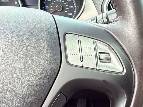 Used 2014 Hyundai Tucson Limited w/ Technology Package 02 FWD image 29