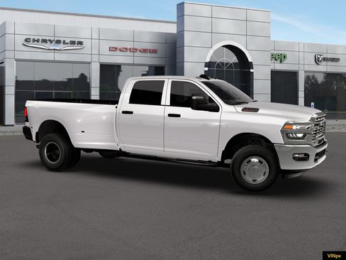 New 2026 RAM 3500 Tradesman AWD/4WD image 10