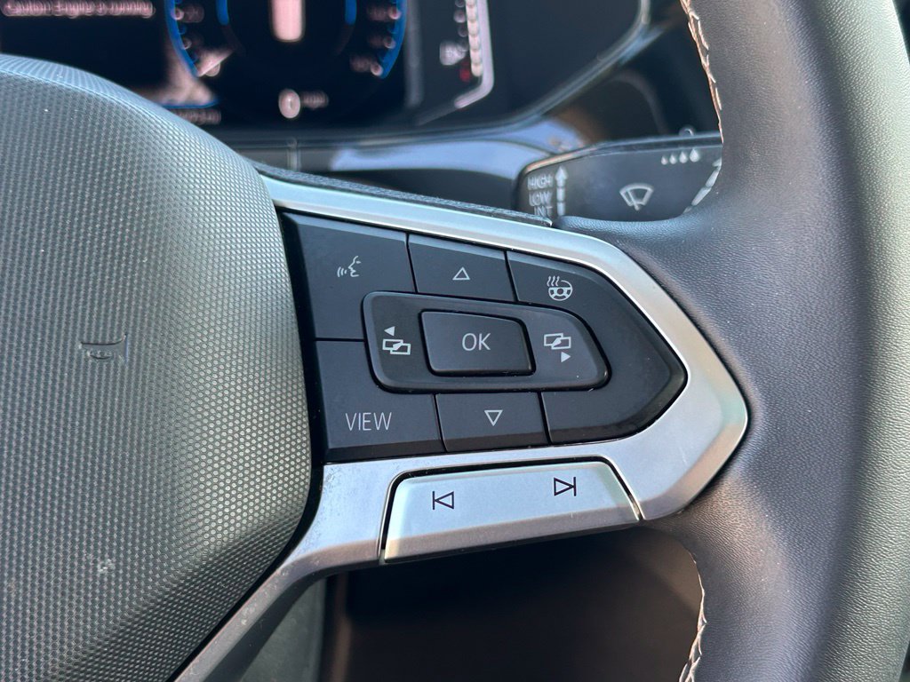 Certified 2023 Volkswagen Taos SEL AWD/4WD image 26