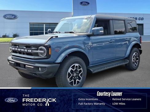 New 2025 Ford Bronco Outer Banks image 1