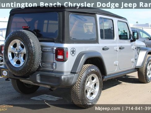 Used 2021 Jeep Wrangler Unlimited Sport image 5