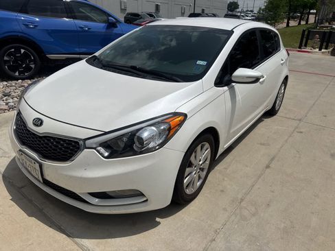 Used 2016 Kia Forte LX w/ LX Popular Plus Package FWD image 11