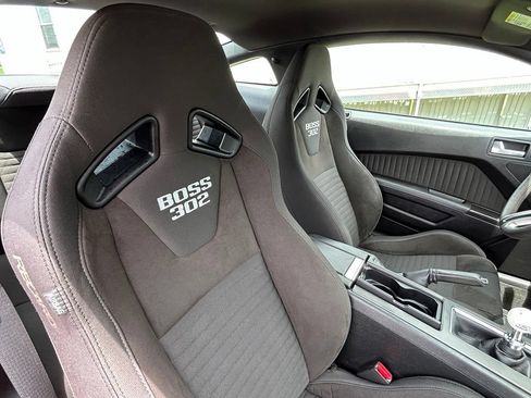 Used 2012 Ford Mustang Boss 302 w/ Boss 302 Accessory Pkg RWD image 38