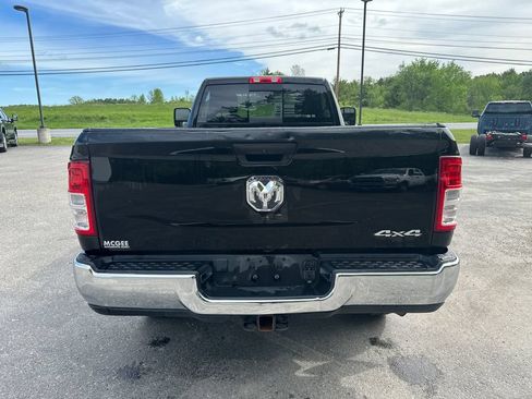 Used 2024 RAM 3500 Tradesman w/ Chrome Appearance Group AWD/4WD image 4