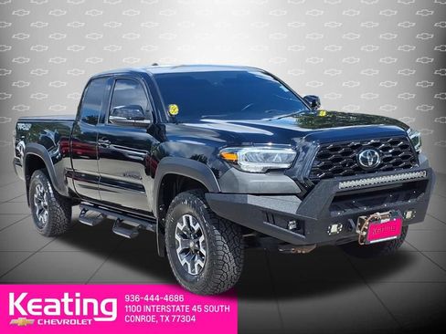 Used 2023 Toyota Tacoma TRD Off-Road AWD/4WD image 1