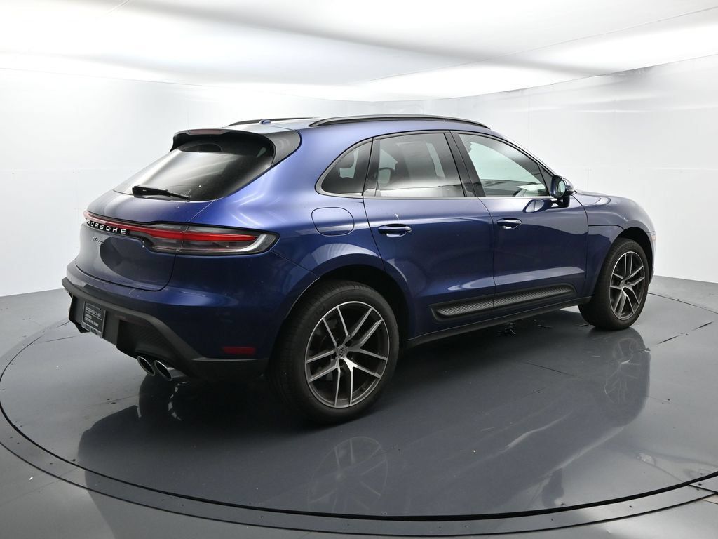 Certified 2024 Porsche Macan AWD/4WD image 15