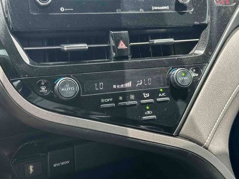 Used 2023 Toyota Camry SE FWD image 31