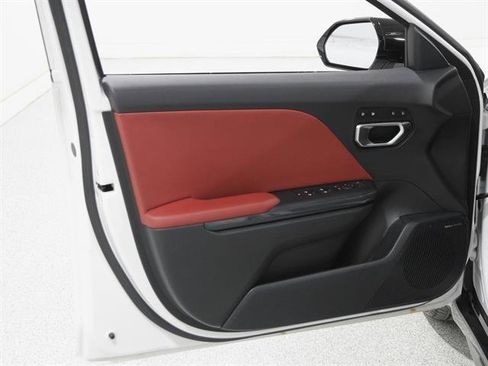 Used 2025 Kia K4 GT-Line w/ GT-Line Premium Package image 4