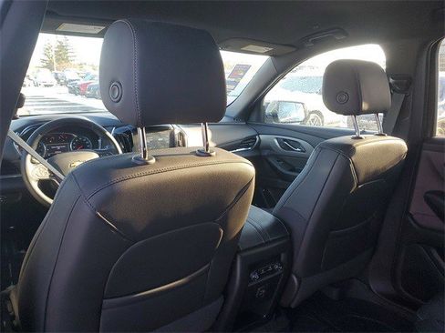 Certified 2023 Chevrolet Traverse LT w/ LPO, Floor Liner Package image 7