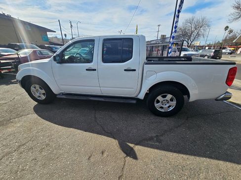Used 2005 Nissan Frontier SE image 7